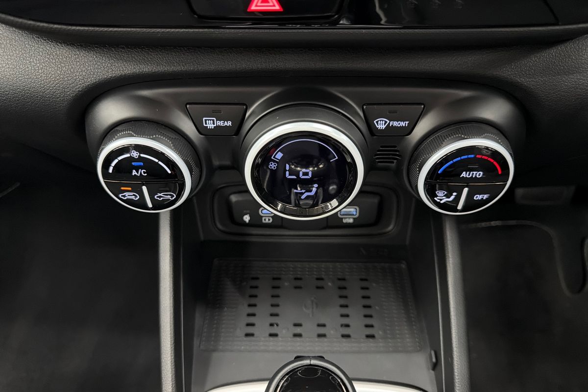 2025 Hyundai Venue Elite QX.V5
