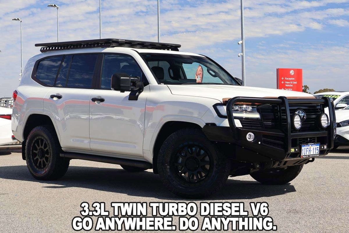 2023 Toyota Landcruiser Sahara FJA300R