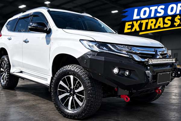 2015 Mitsubishi Pajero Sport GLS (4x4) QE