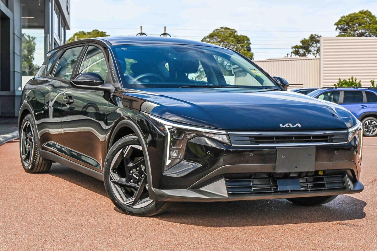 2025 Kia K4 Sport+ CL4m
