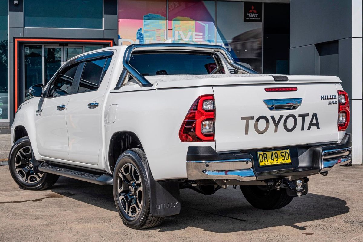 2022 Toyota Hilux SR5 GUN126R 4X4