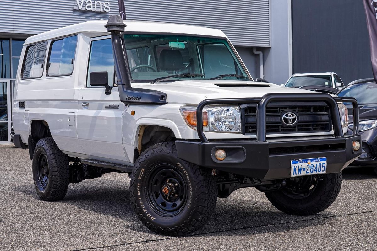 2008 Toyota Landcruiser Workmate Troopcarrier VDJ78R
