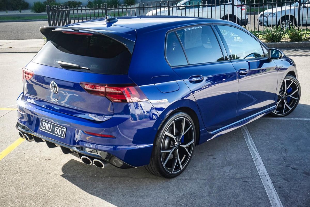 2022 Volkswagen Golf R 8
