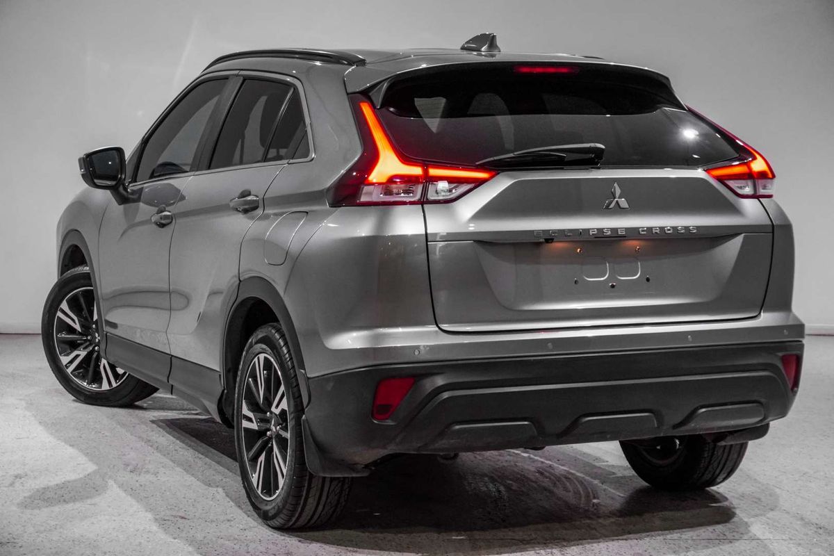 2022 Mitsubishi Eclipse Cross LS YB