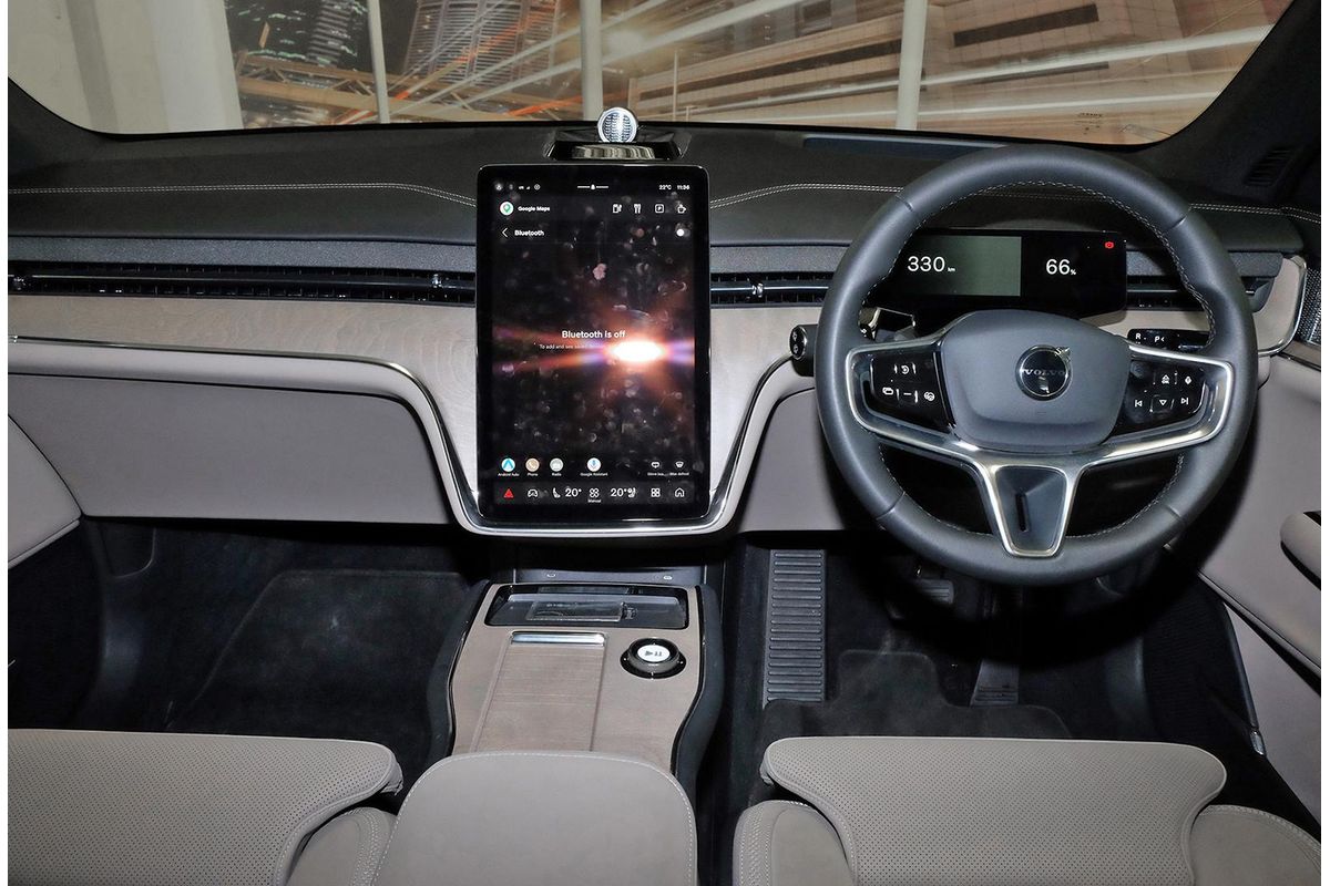 2025 Volvo EX90 Ultra Twin Motor Performance image 21