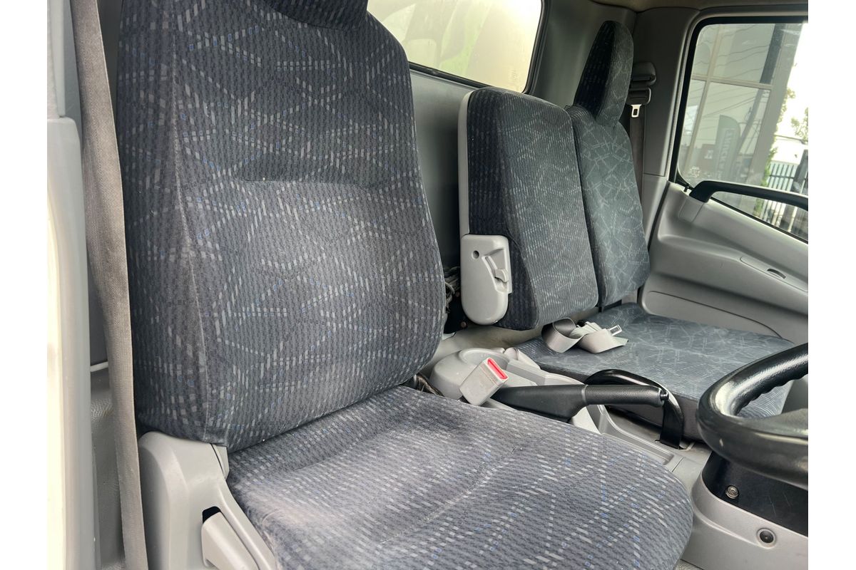 2017 Hino 300 Series 616 MWB image 19