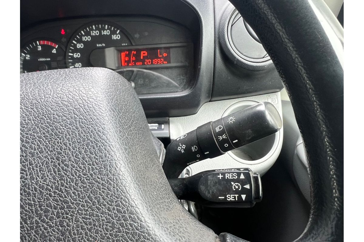 2017 Hino 300 Series 616 MWB image 26
