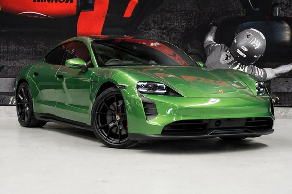 2022 Porsche Taycan GTS Y1A