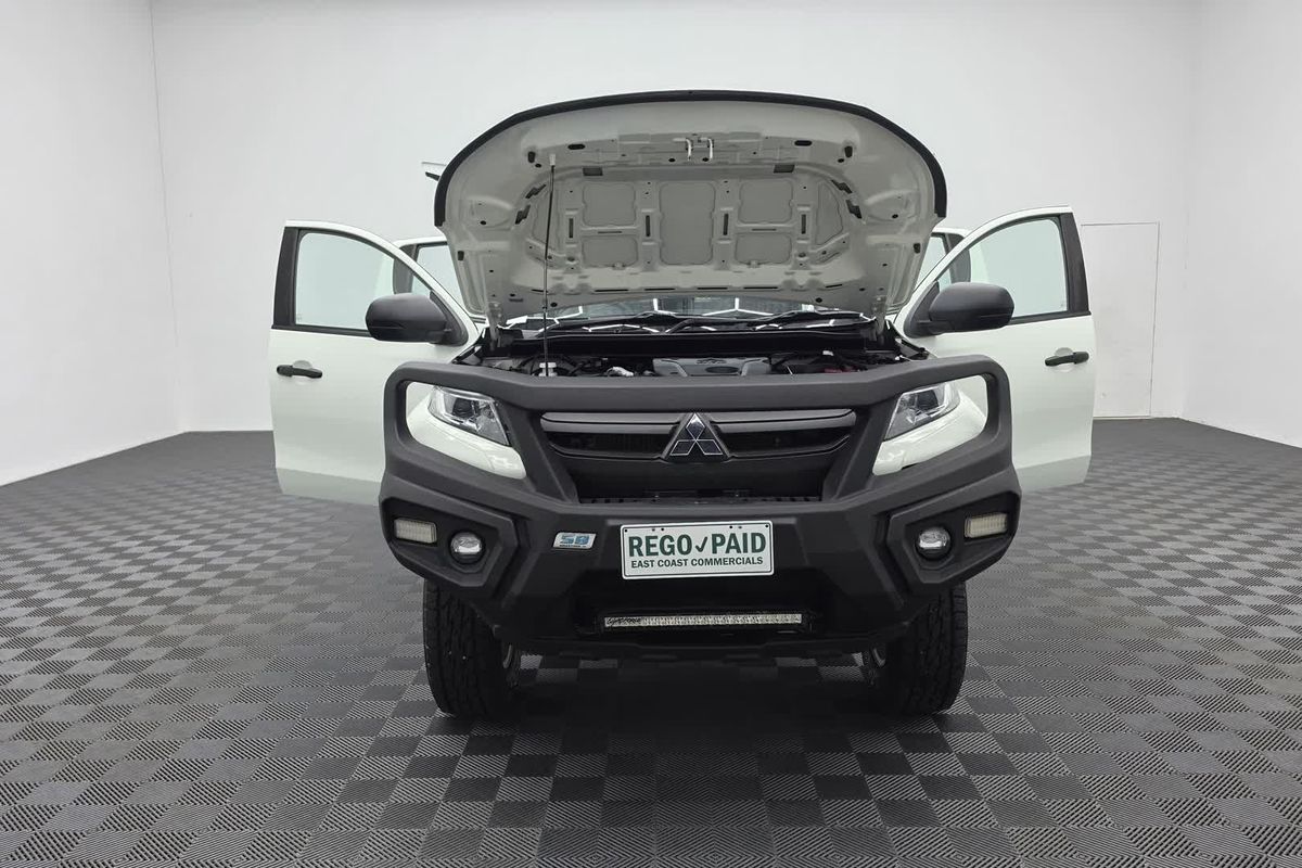 2021 Mitsubishi Triton GLX MR 4X4 image 18