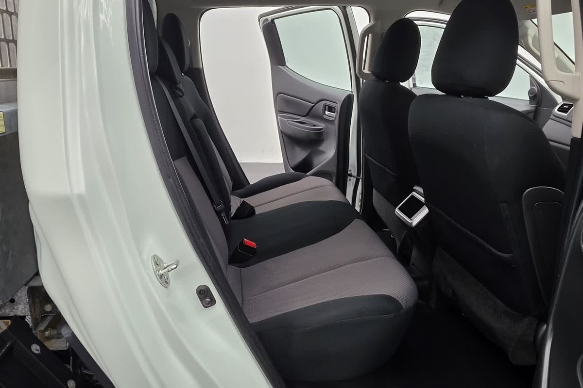 2021 Mitsubishi Triton GLX MR 4X4 image 22