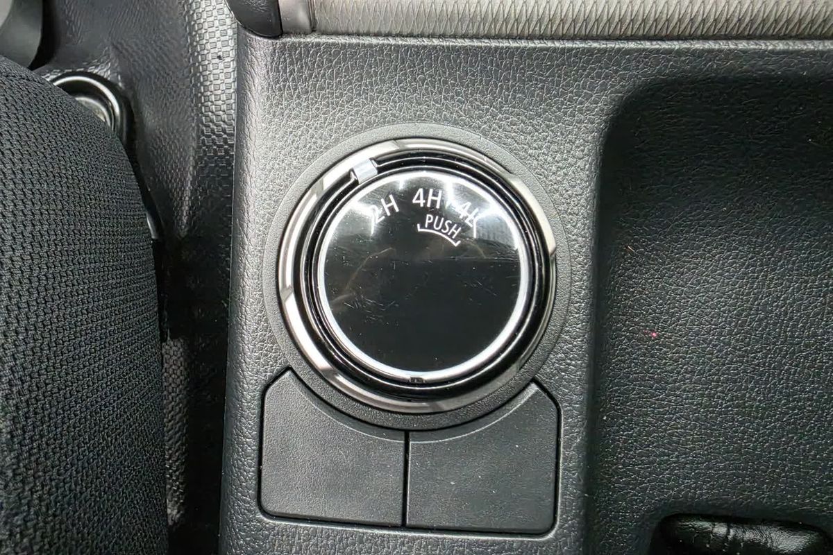 2021 Mitsubishi Triton GLX MR 4X4 image 39