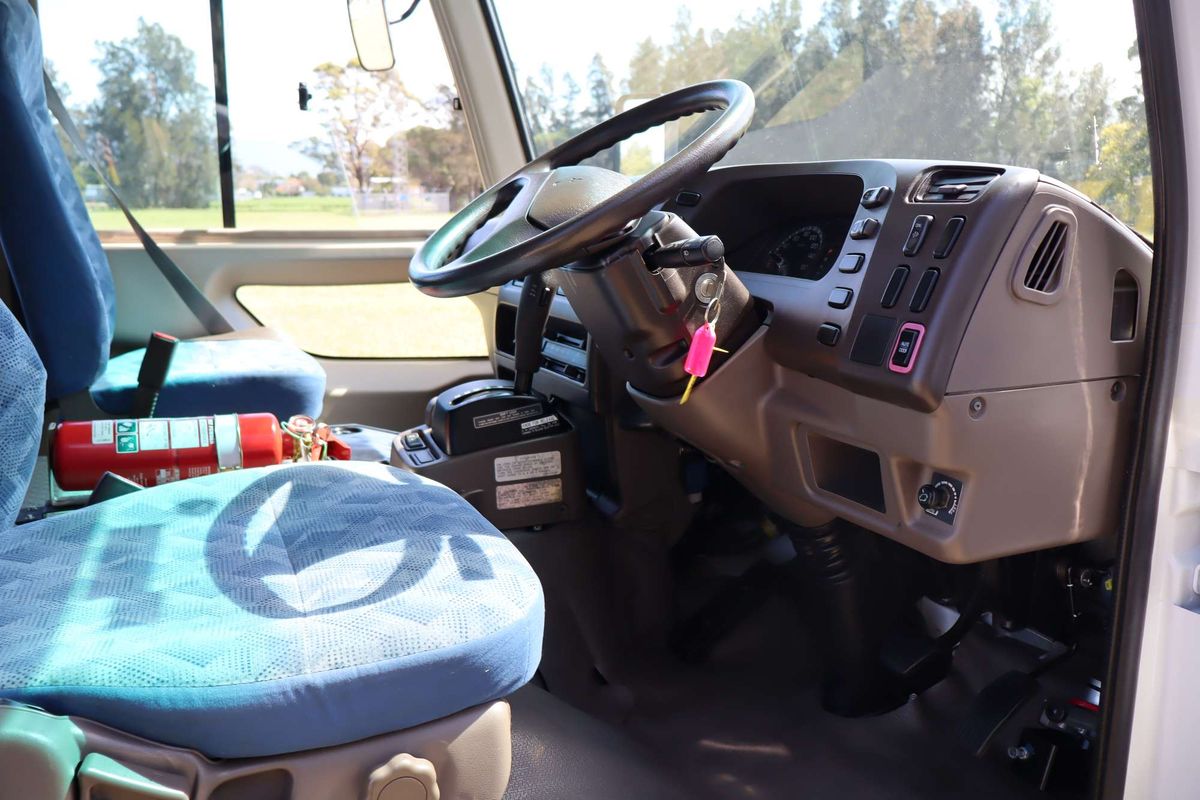 2019 Mitsubishi ROSA BUS DELUXE BE64D image 11