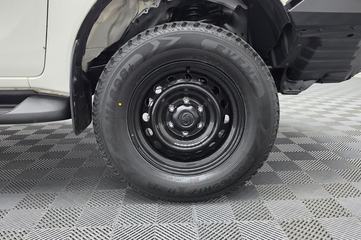 2022 Toyota Hilux SR GUN126R 4X4