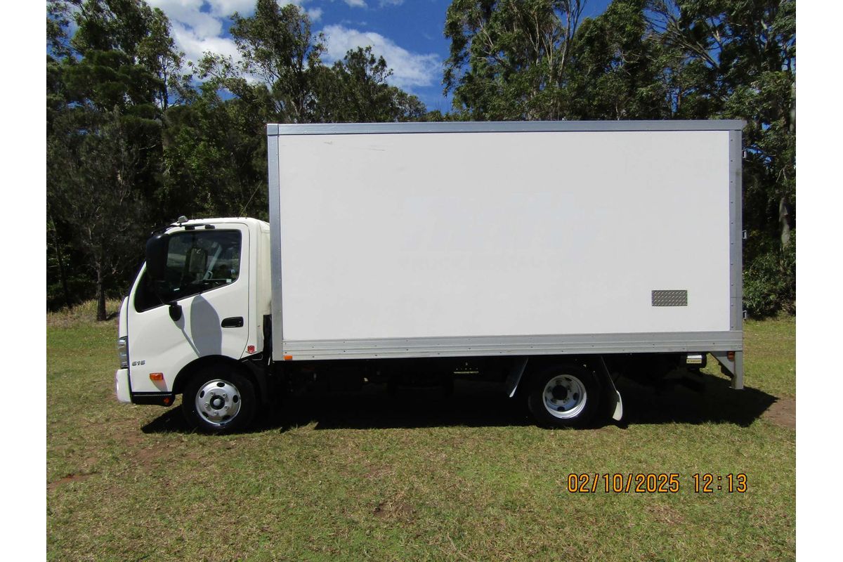 2022 Hino 300 Series 616 image 8