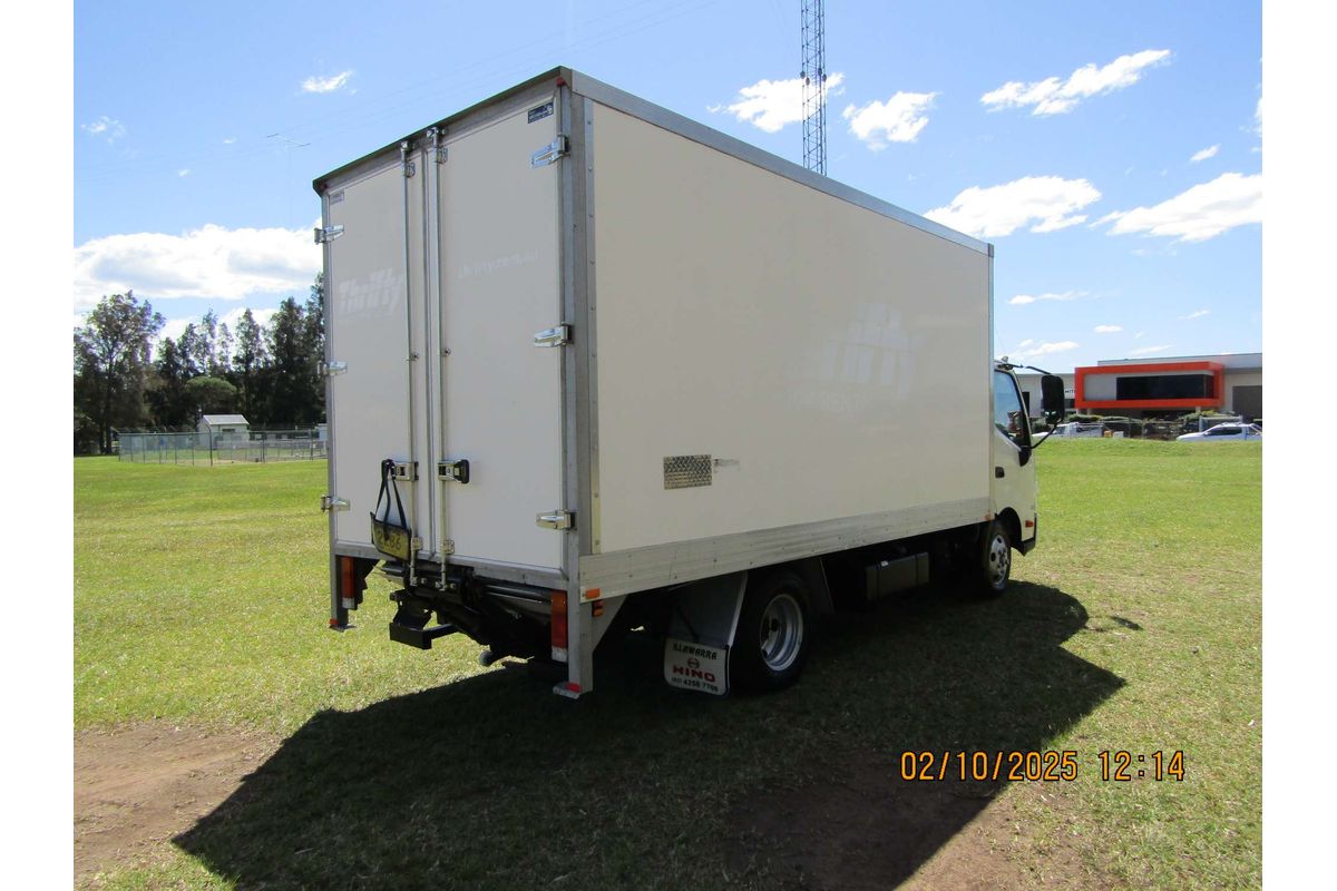 2022 Hino 300 Series 616 image 10