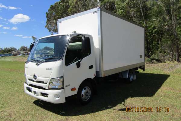 2022 Hino 300 Series 616