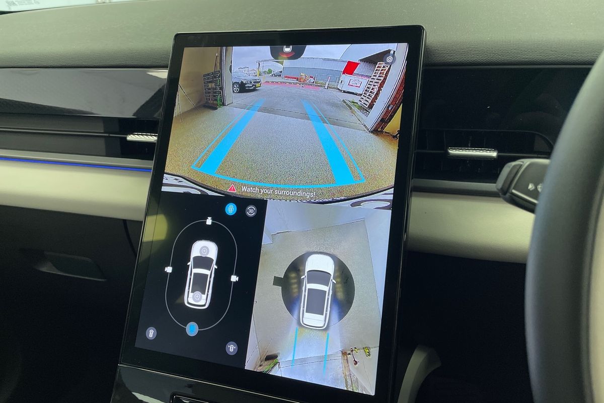 2025 OMODA JAECOO J5 EV Summit