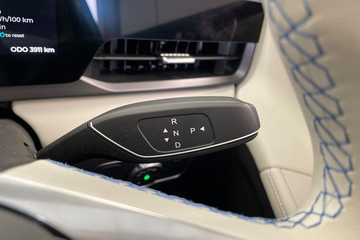 2025 OMODA JAECOO J5 EV Summit