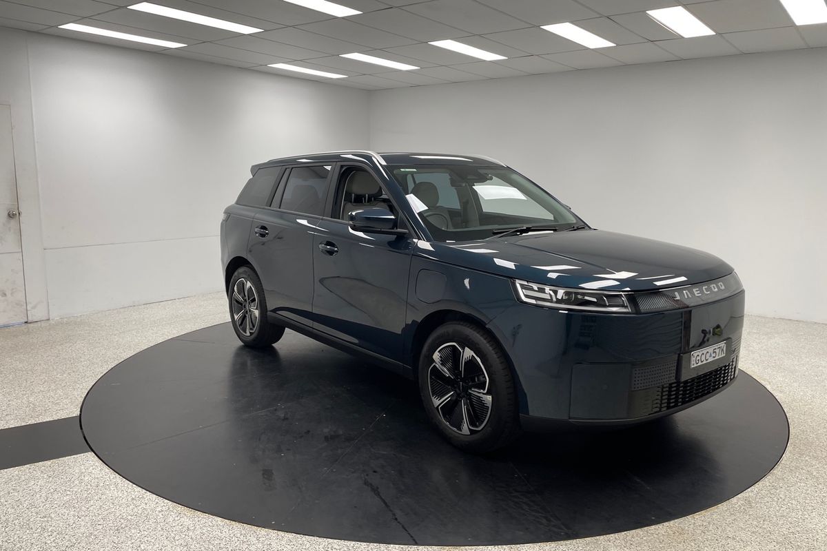 2025 OMODA JAECOO J5 EV Summit