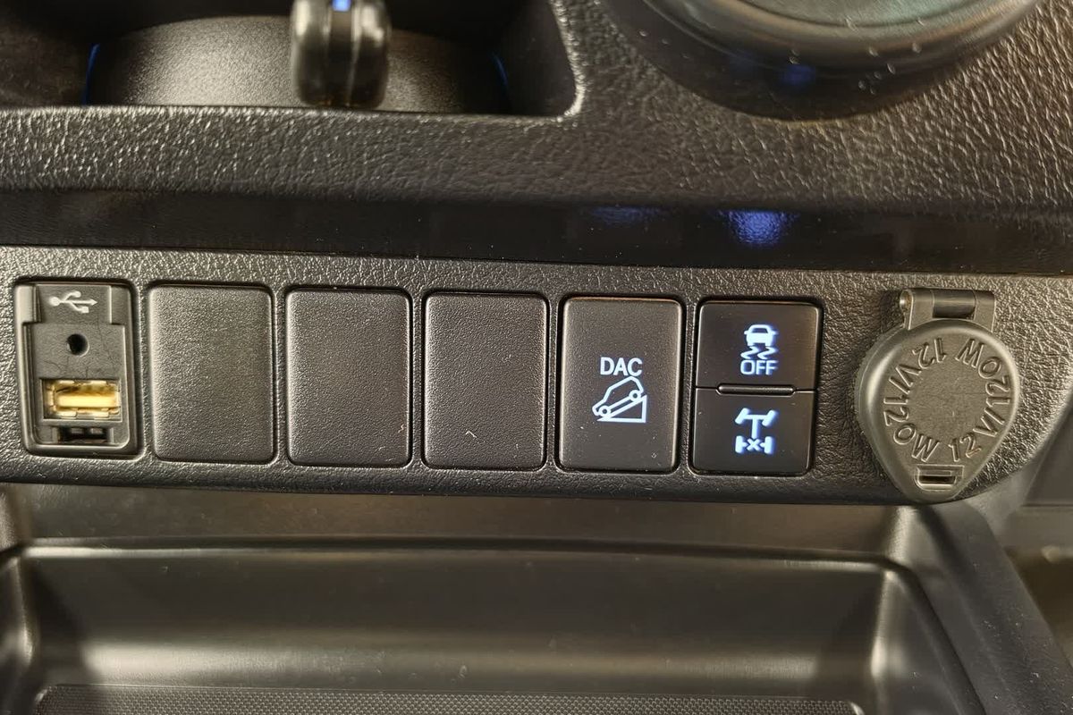 2022 Toyota Hilux SR GUN126R 4X4