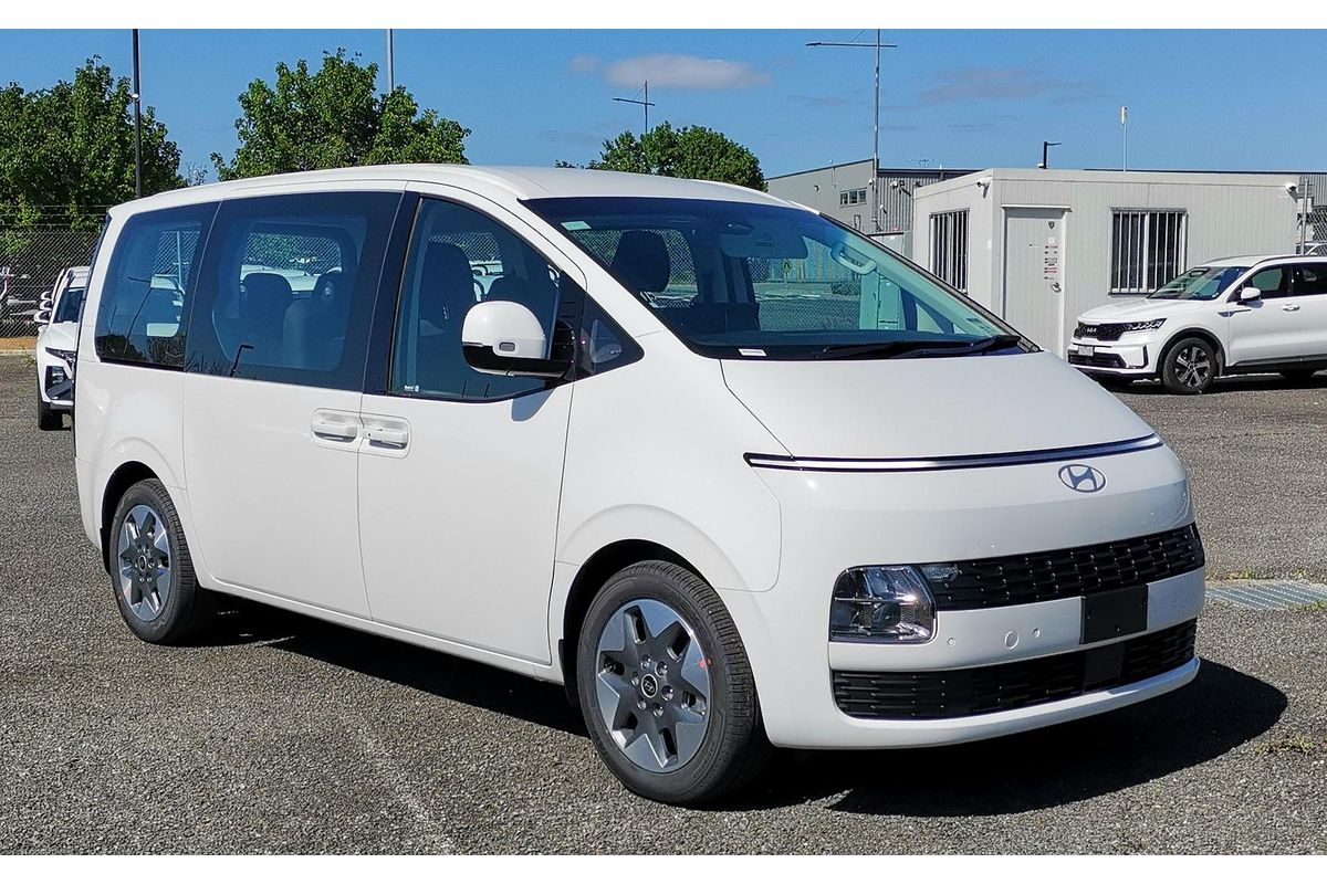 2026 Hyundai STARIA US4.V4