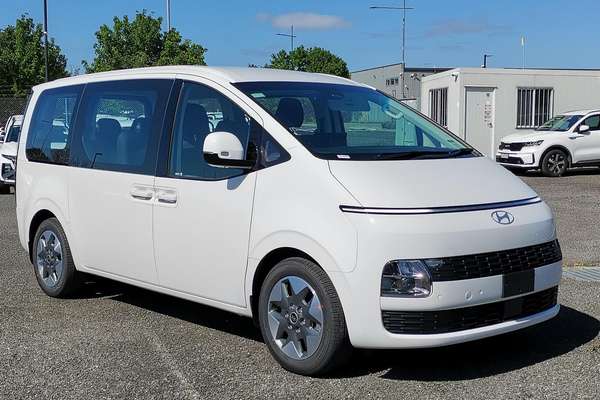 2026 Hyundai STARIA US4.V4