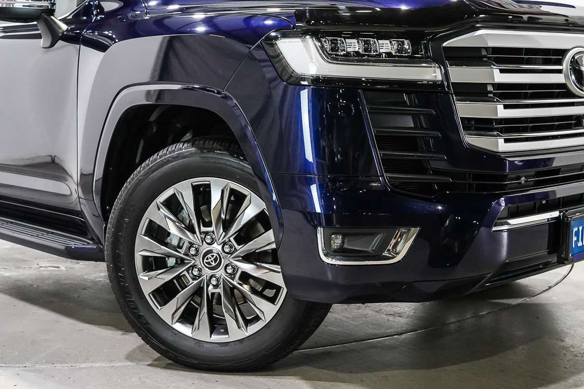 2022 Toyota Landcruiser Sahara ZX FJA300R