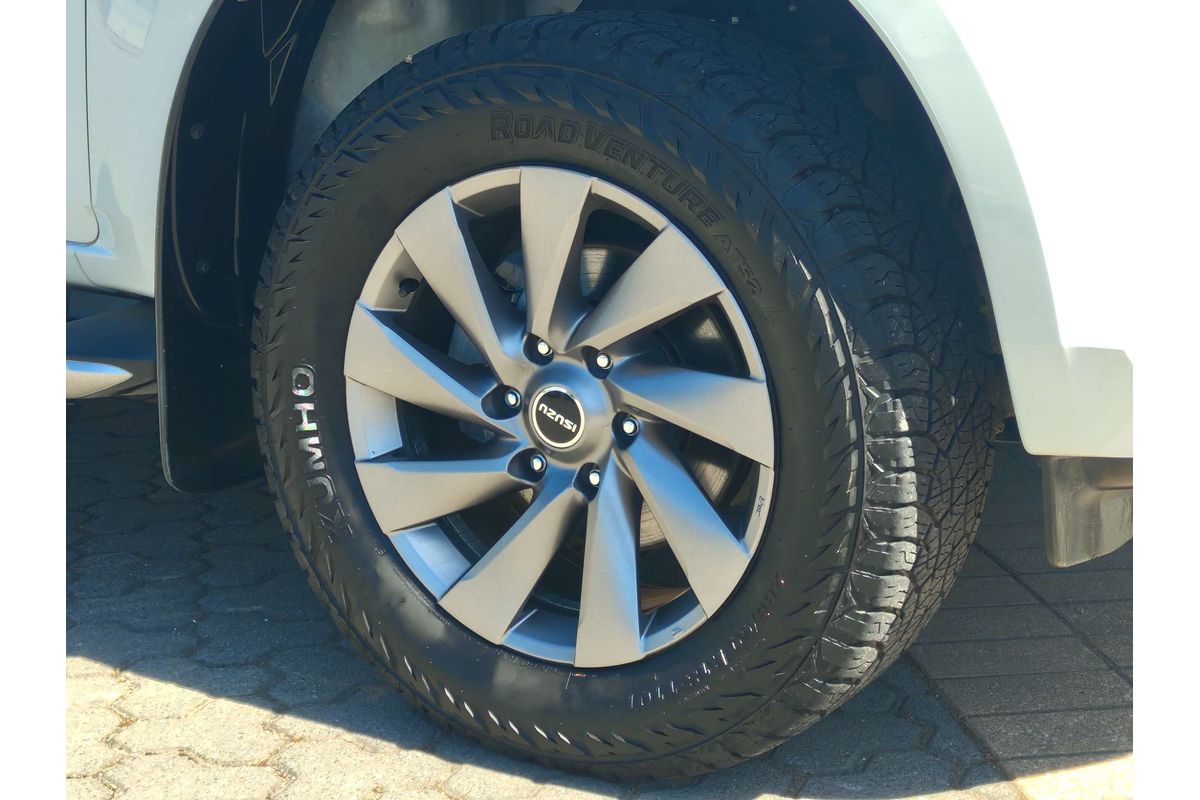 2022 Isuzu MU-X LS-U