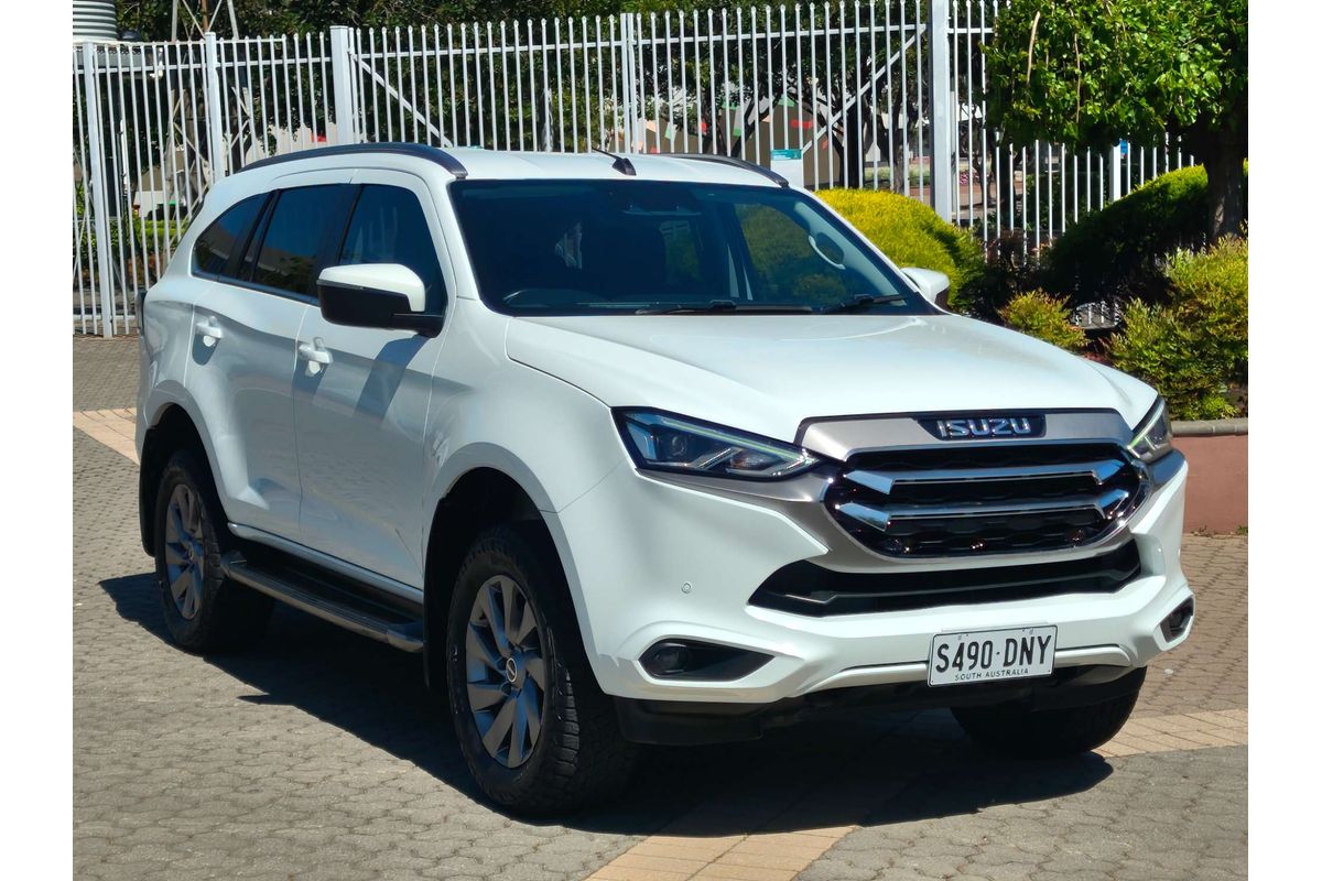 2022 Isuzu MU-X LS-U