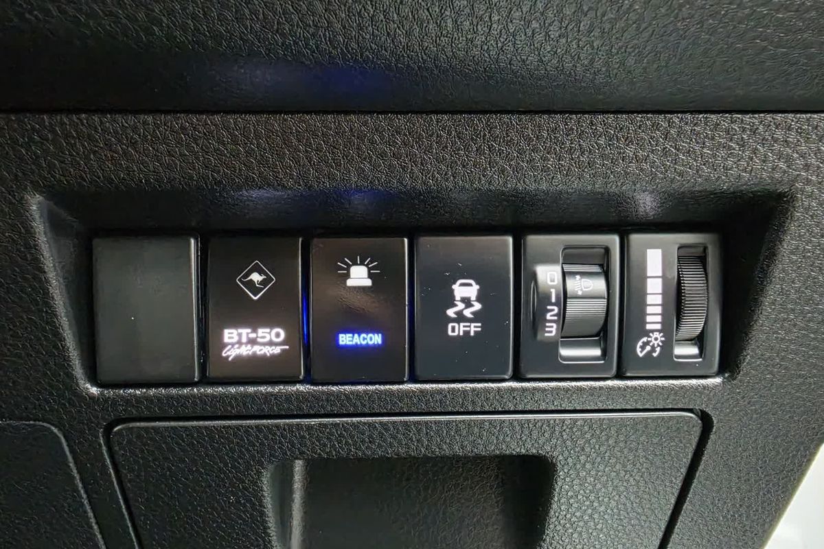 2022 Mazda BT-50 XT TF 4X4 image 38