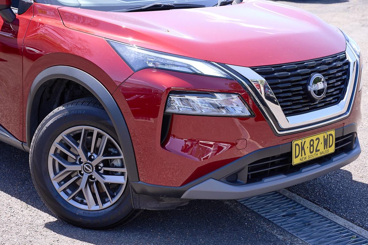 2024 Nissan X-TRAIL ST T33