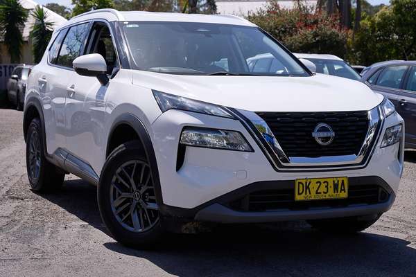 2024 Nissan X-TRAIL ST T33