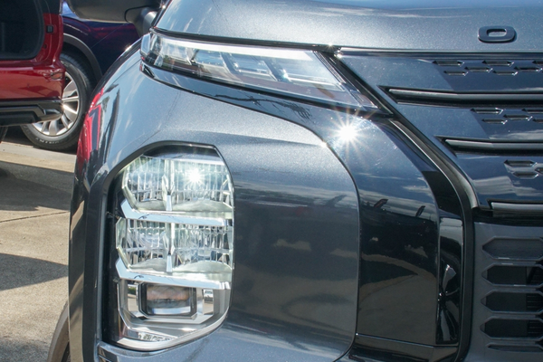 2025 Mitsubishi Outlander PHEV GSR ZM thumb-1