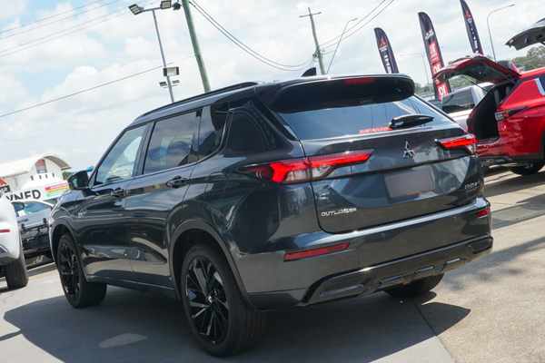 2025 Mitsubishi Outlander PHEV GSR ZM thumb-5