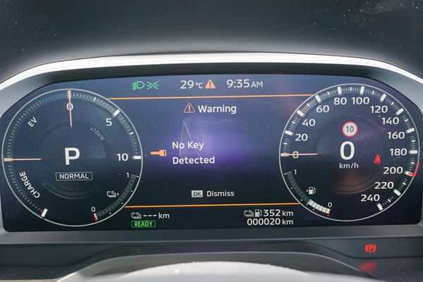 2025 Mitsubishi Outlander PHEV GSR ZM thumb-10
