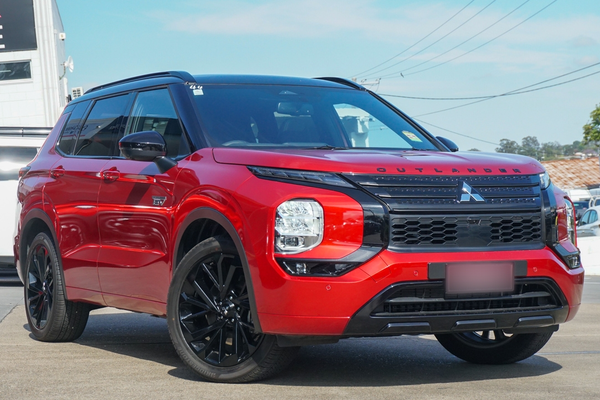 2024 Mitsubishi Outlander PHEV GSR ZM