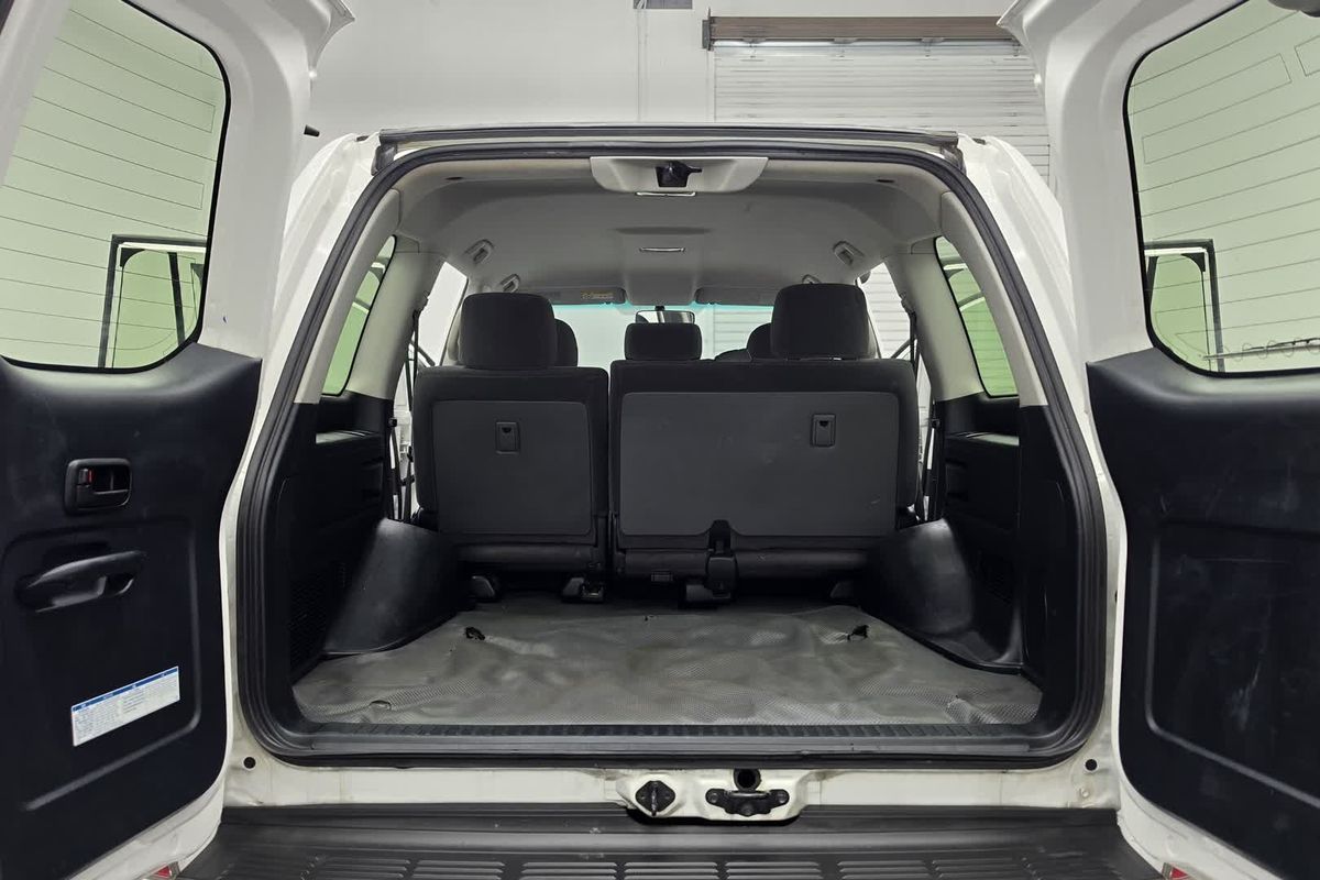 2017 Toyota Landcruiser GX VDJ200R image 22