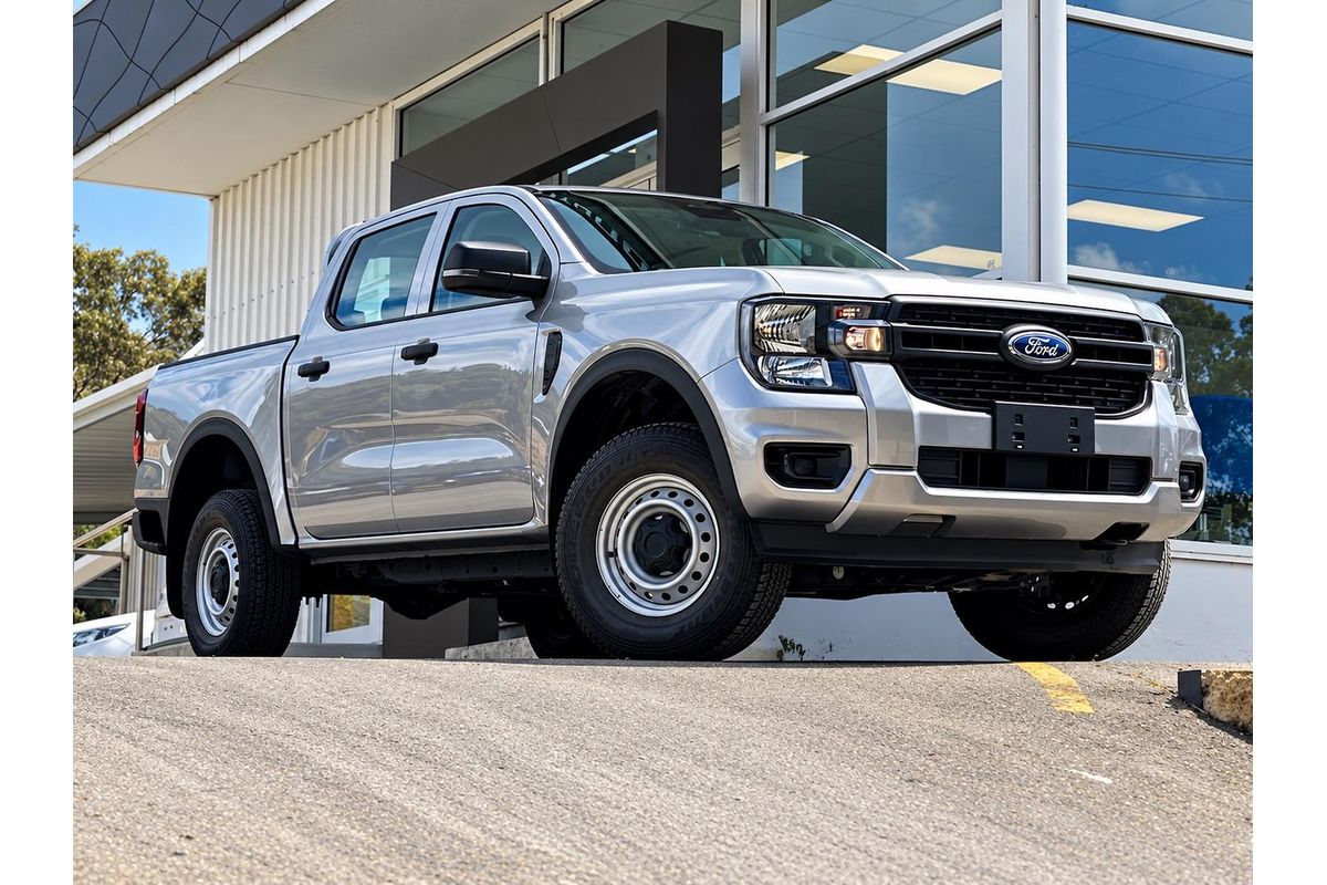 2025 Ford Ranger XL 4X4 2.0L