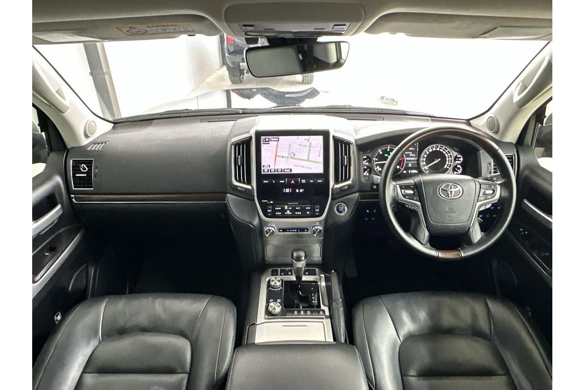 2018 Toyota Landcruiser Sahara VDJ200R