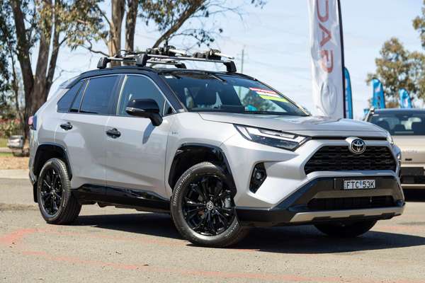 2025 Toyota RAV4 XSE AXAH52R