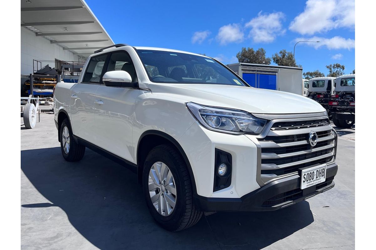 2025 KGM Musso ELX Q261 4X4