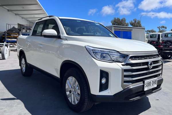 2025 KGM Musso ELX Q261 4X4