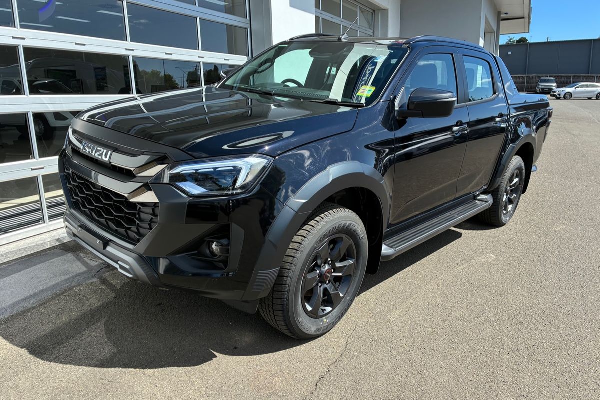 2026 Isuzu D-MAX X-TERRAIN 4X4