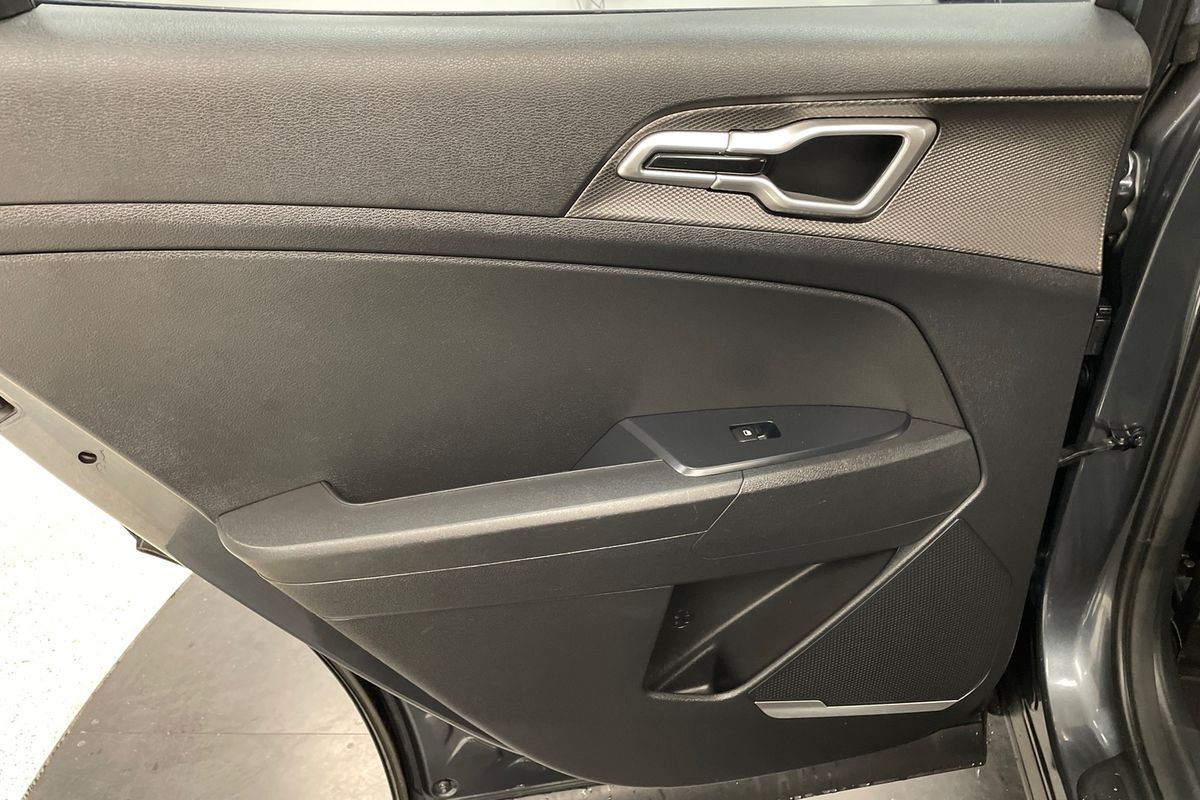 2022 Kia Sportage S NQ5
