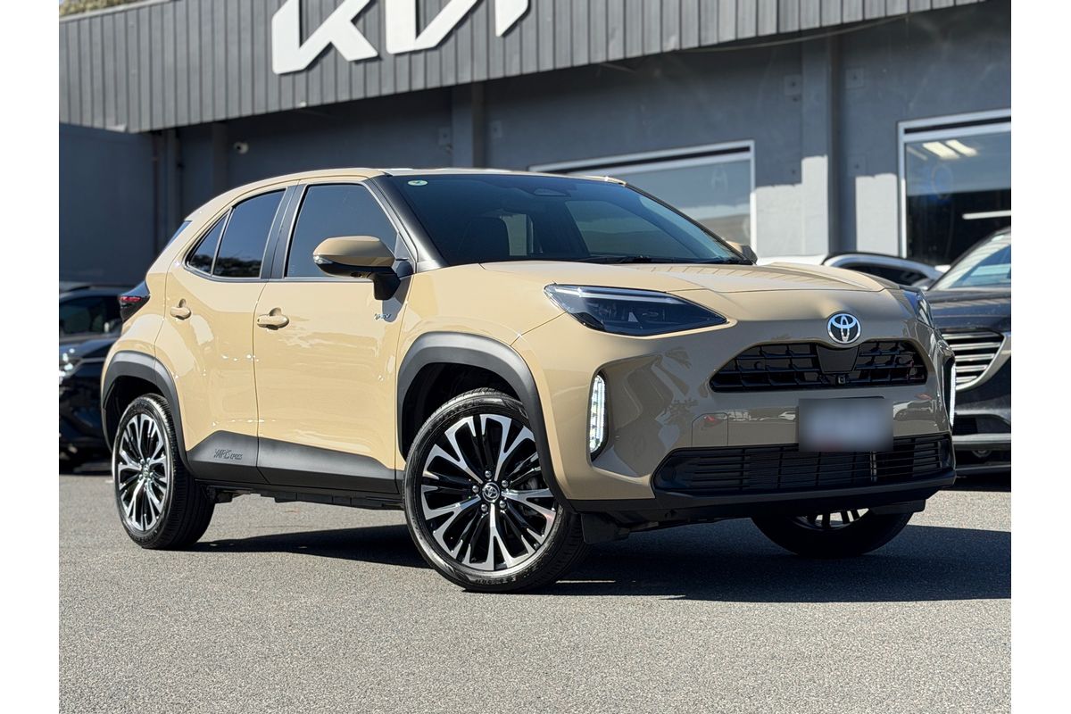 2025 Toyota Yaris Cross Urban MXPJ10R