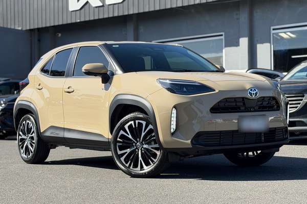 2025 Toyota Yaris Cross Urban MXPJ10R
