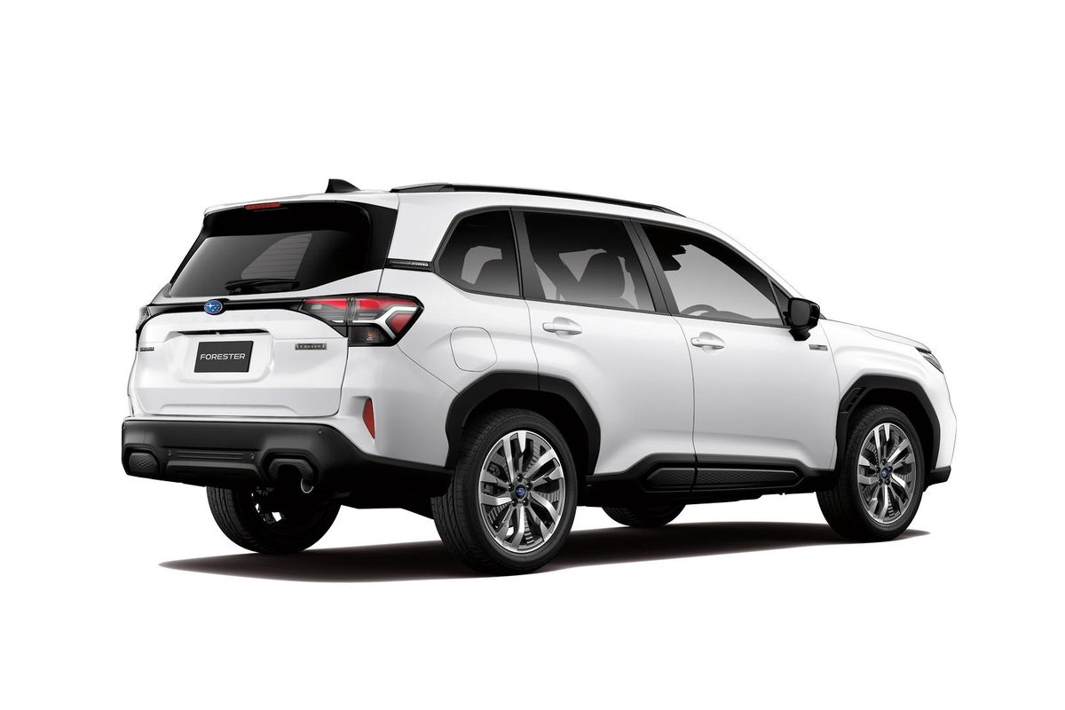 2026 Subaru Forester Hybrid Touring S6