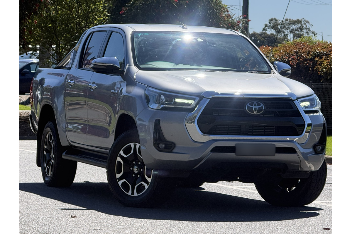 2020 Toyota Hilux SR5 GUN126R 4X4