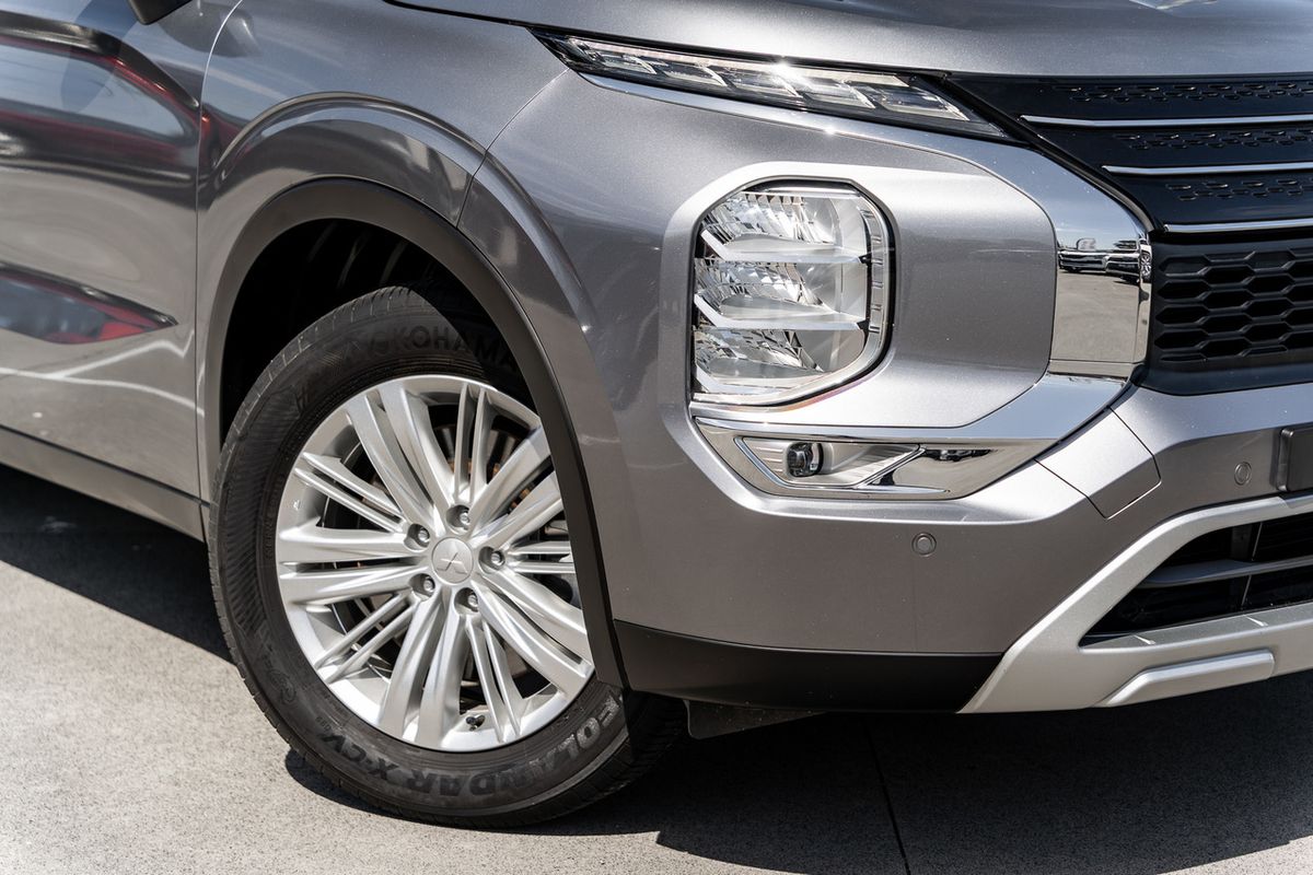 2021 Mitsubishi Outlander LS ZM