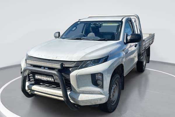 2018 Mitsubishi Triton GLX